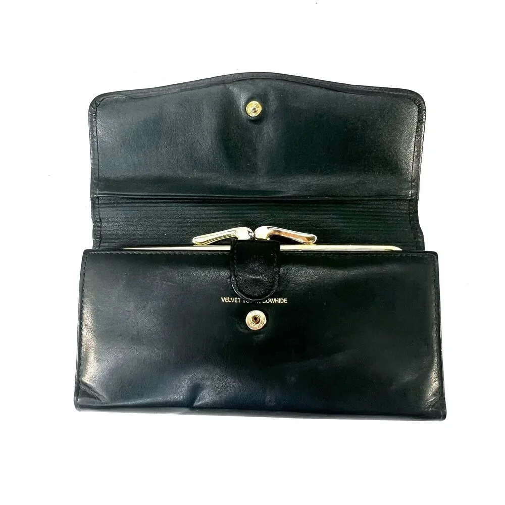 Buxton vintage wallet